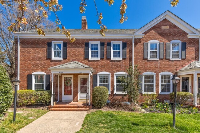 Building Photo - 3011 S Buchanan St