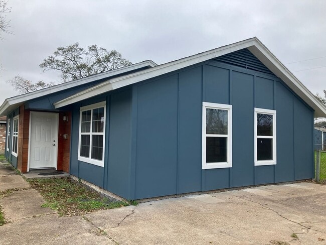 Photo - 517 Windswept Dr