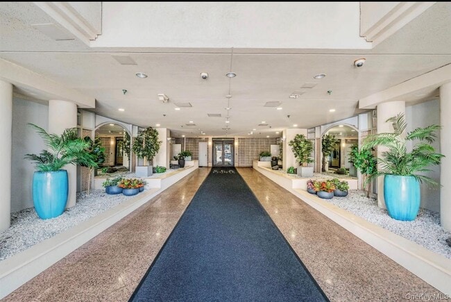 360 Shore Rd Unit 7B