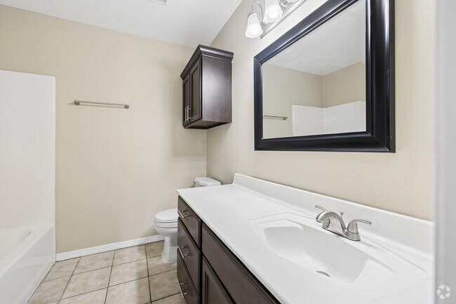 3BA - 2BA - 1,320SF - Primary Bathroom
