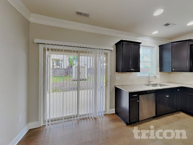 Photo - 7553 Poplar Meadow Ln