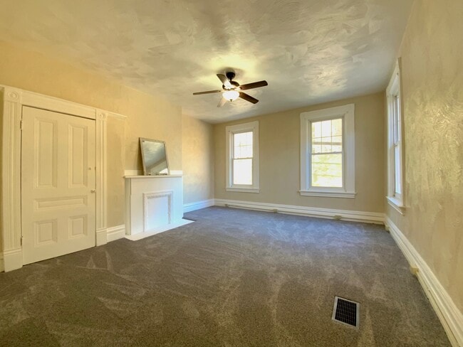 Photo - 87 Steuben St