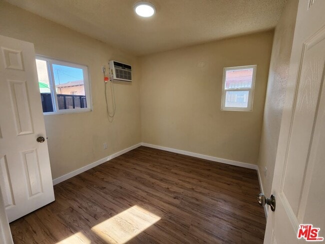 Photo - 7302 Mace Pl