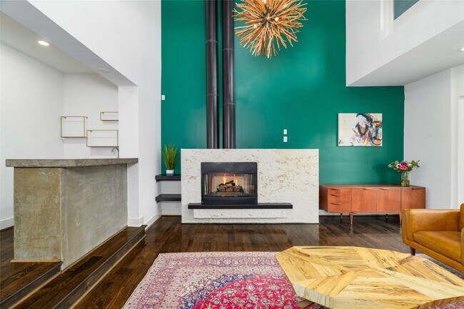 Photo - 1016 Crocker St