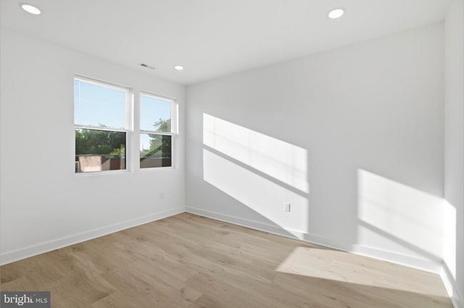 Building Photo - 2322 N 5th St Unit C