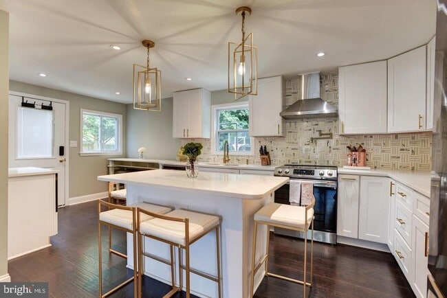 Photo - 7310 Torran Rocks Way