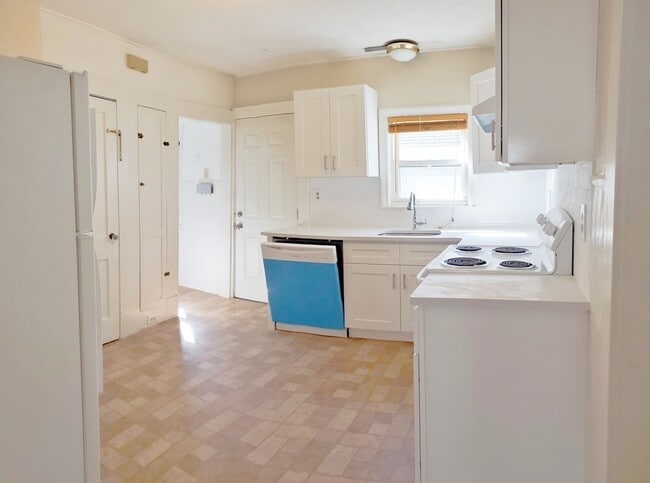 Photo - 21 Glenellen Rd Unit 1