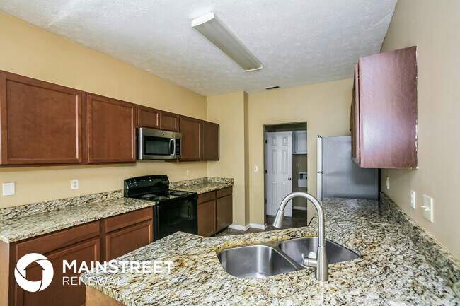Photo - 4906 Clarkson Dr