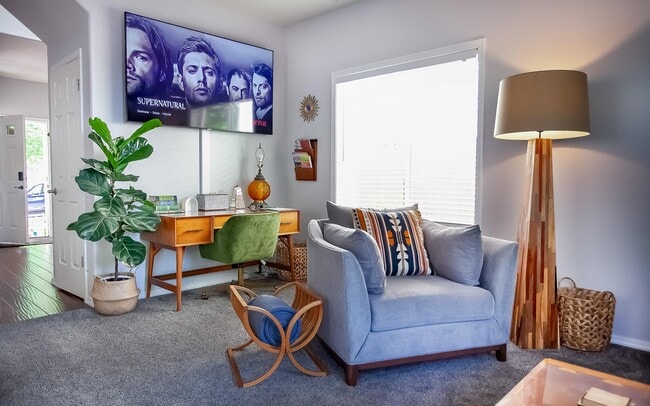 Photo - 5615 NE 75th Ave