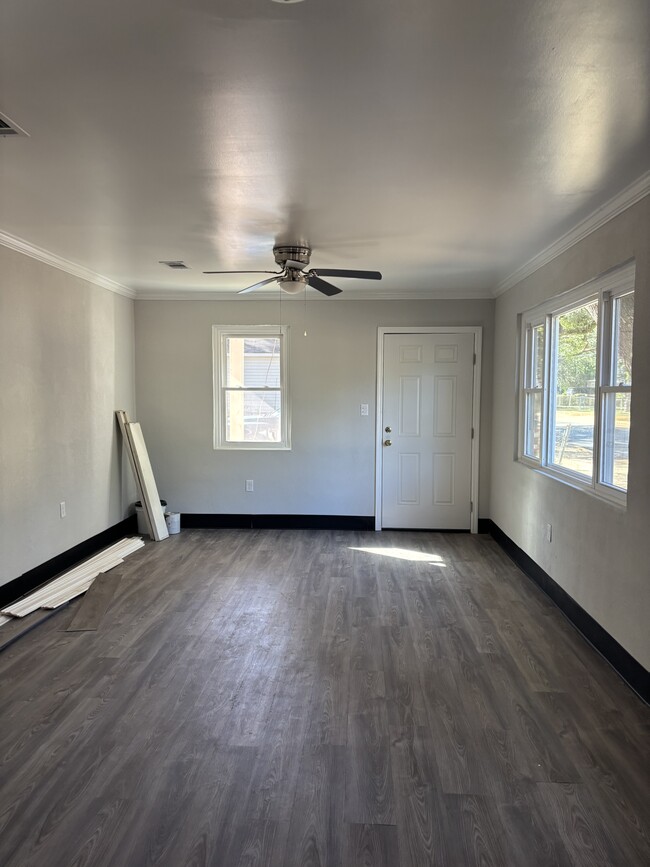 Photo - 1610 N Madison St