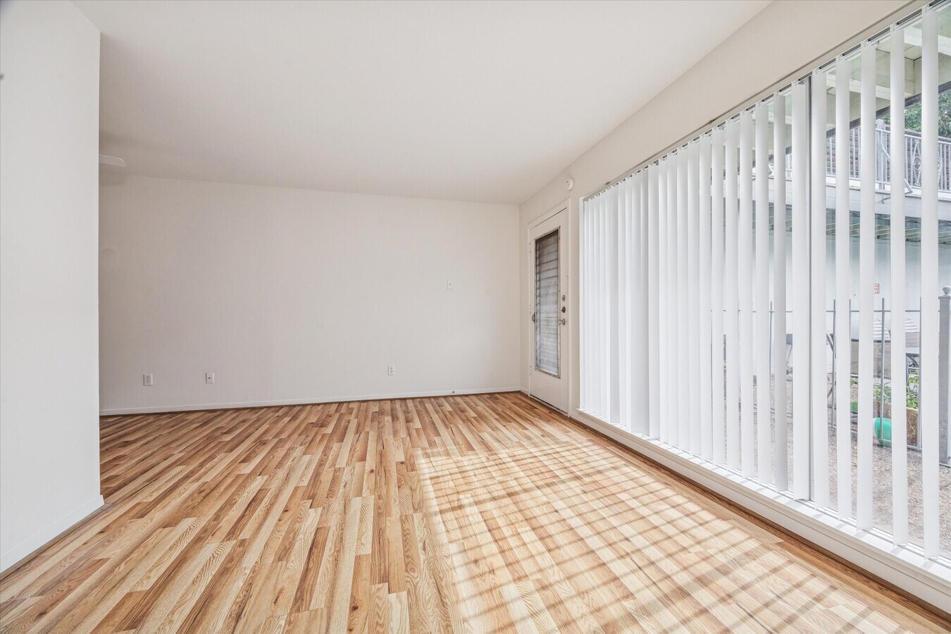 Photo - 3703 Roseland St Unit 10