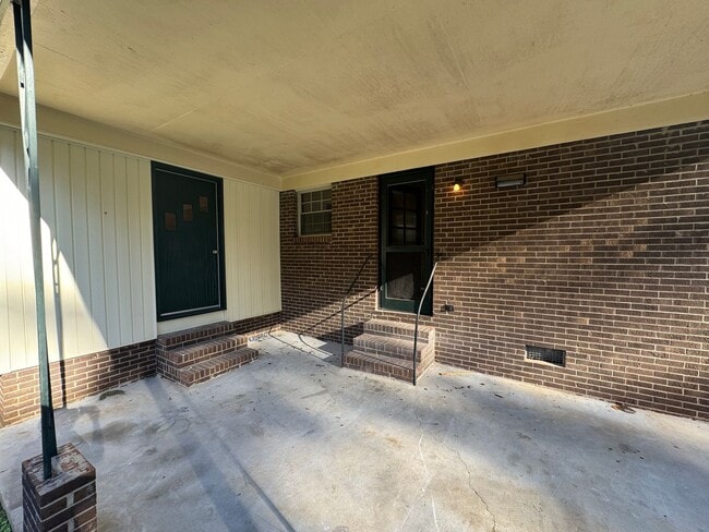 Photo - Statesville Downtown - 3BR/1.5BA