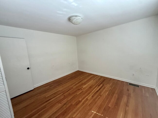 Photo - 2 Bedroom / 1 Bath in Decatur’s Historic District – Available Now!