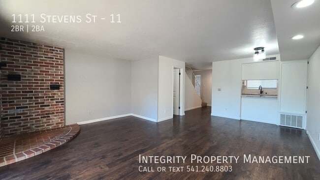 Photo - 1111 Stevens St