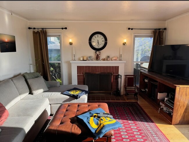 Photo - 6746 Cutting Blvd