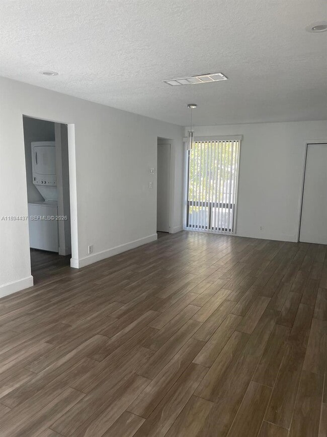 Photo - 10 Sheoah Blvd Unit 8