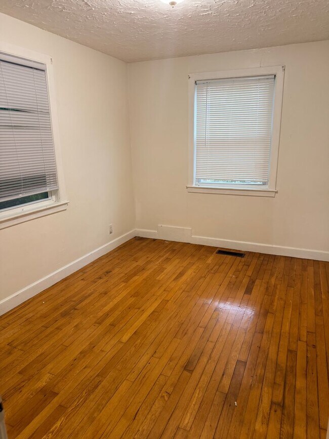 Photo - 77 Brayton Rd
