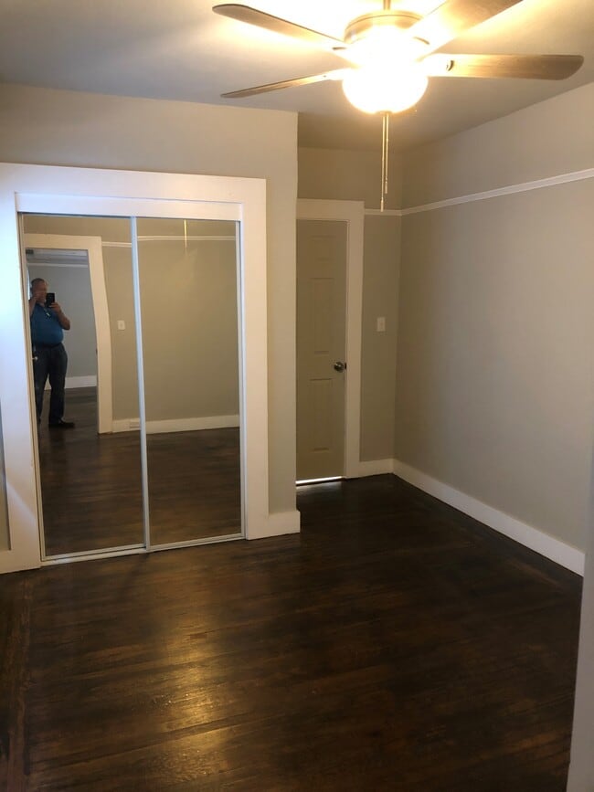 bedroom - 2800 H St Unit B