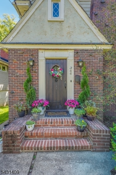 Photo - 366 Gregory Ave