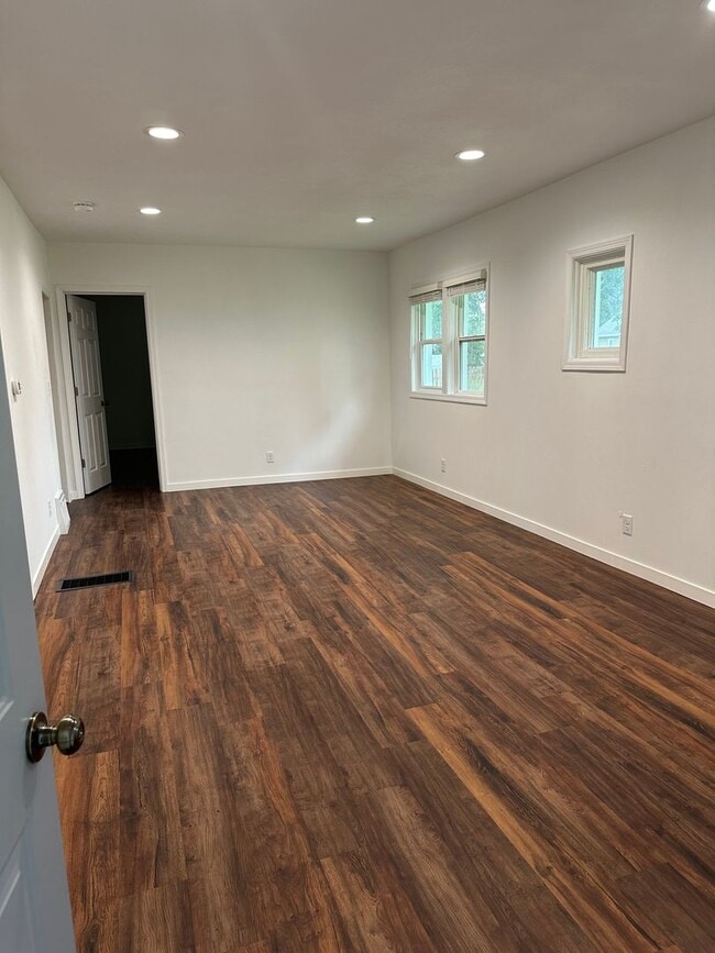 Photo - Remodeled 2 Bedroom House for Rent