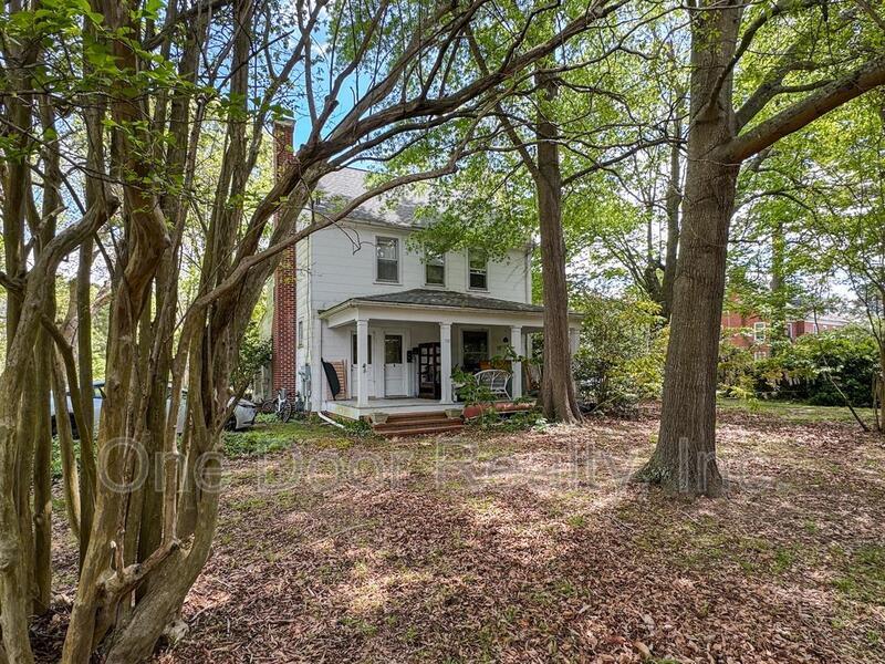 Photo - 727 Richmond Rd