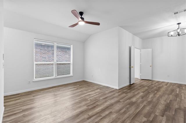 Photo - 710 Kerwin Ct