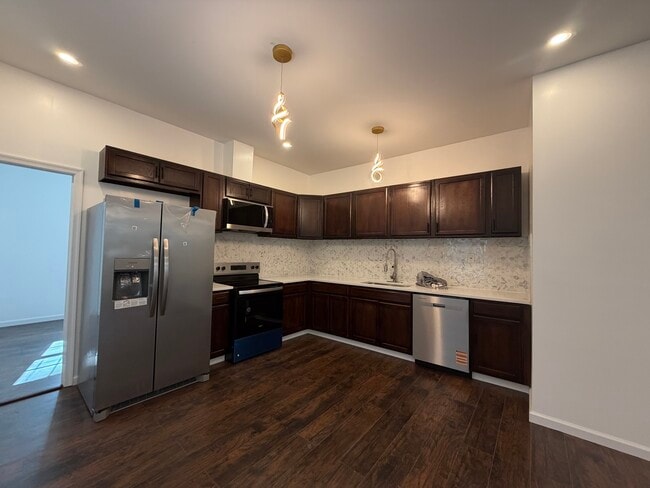 Photo - 1438 Ferndale Ave