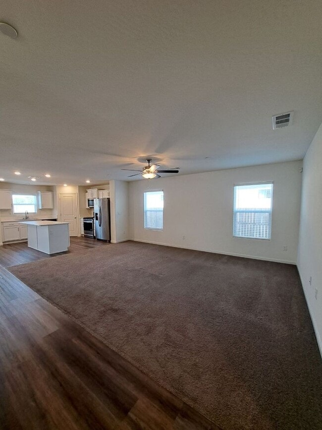 Photo - Beautiful 4 Bedroom Home in Madera, Ca!