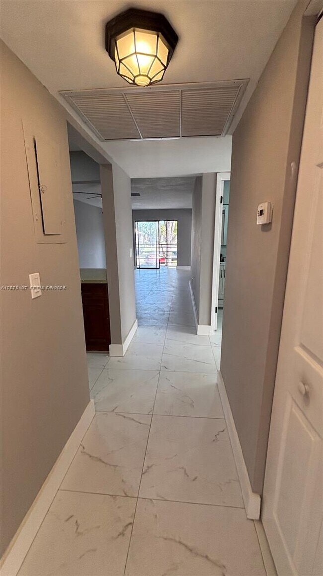 Photo - 20825 NE 8th Ct Unit 204-19