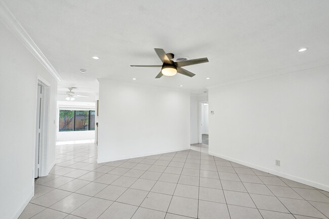 Photo - 4360 NE 13th Ave