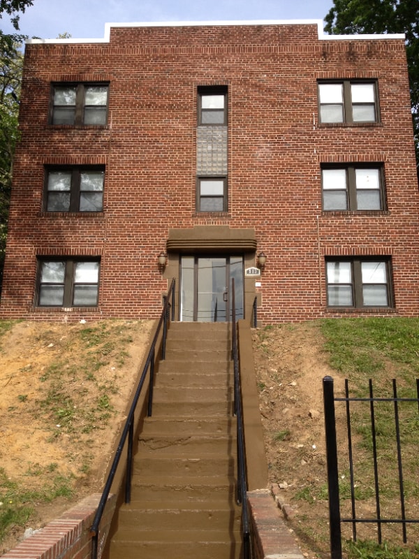 Photo - 513 58th St NE