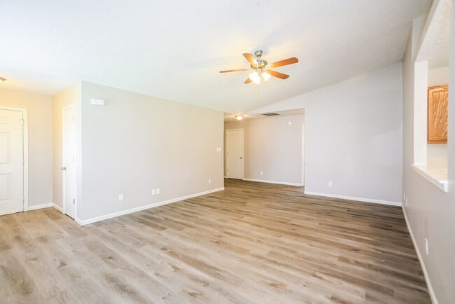 10673 Hoosier Ct