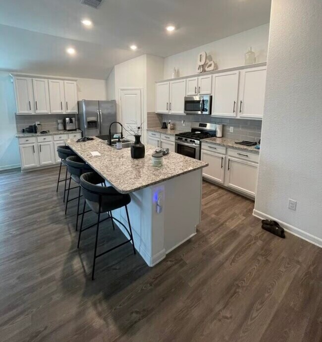 Photo - 16152 Dockside St