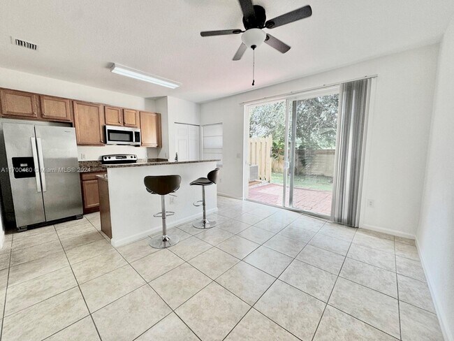 Photo - 2584 SW 122nd Ter