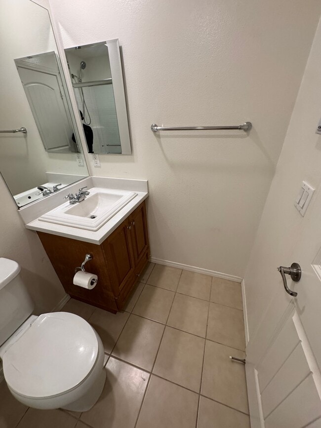 Photo - 14925 Shoreham St Unit Smaller Suite