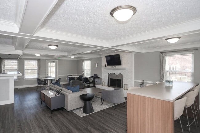 Photo - Meridian Court South