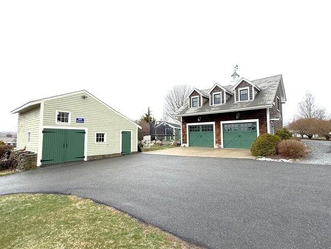 Photo - 2678 E Main Rd
