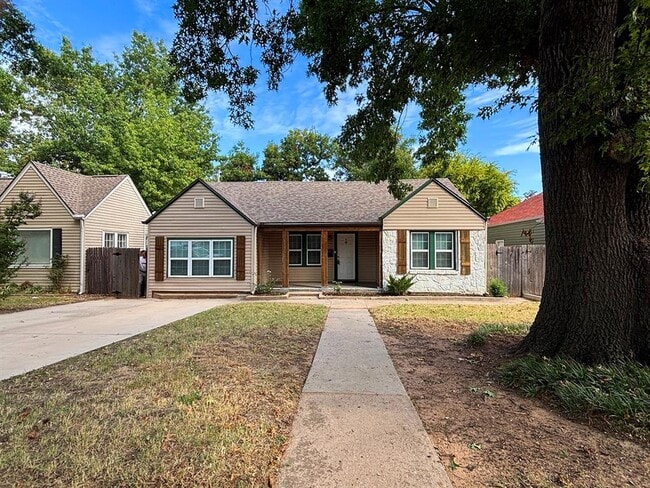 Photo - 531 NW 48th St