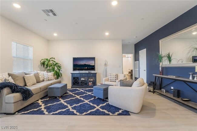 Building Photo - 292 Whitney Crst St