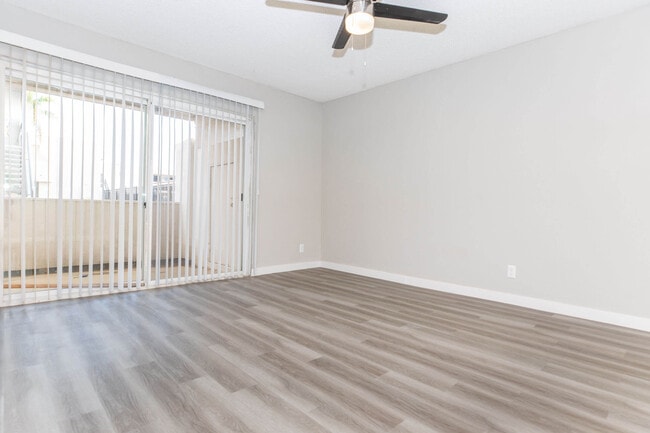 Photo - TIDES AT DESERT POINTE