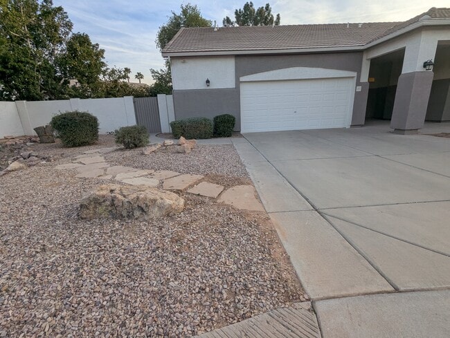 Photo - 267 E Smoke Tree Rd