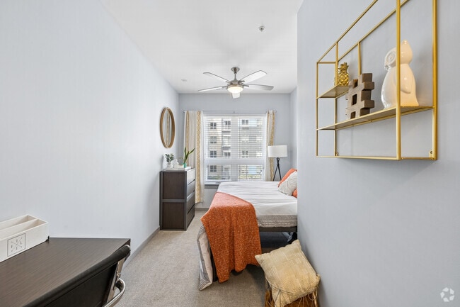 D1 4BR, 4BA - 1,421SF - Bedroom
