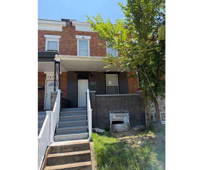 Building Photo - 3627 Pulaski Hwy Unit 2A AVAILABLE W/BATH $800