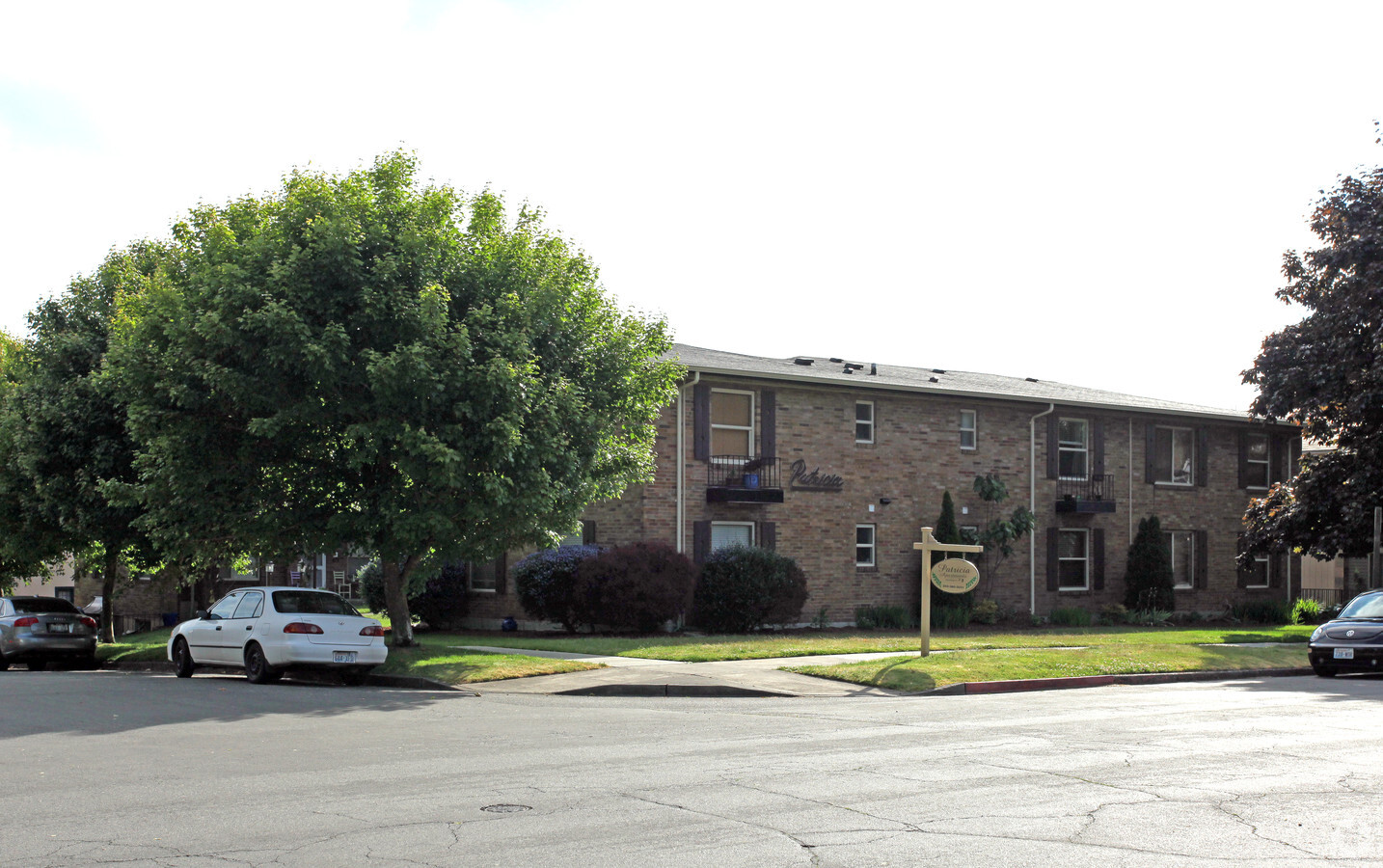 Photo - Patricia Apartments