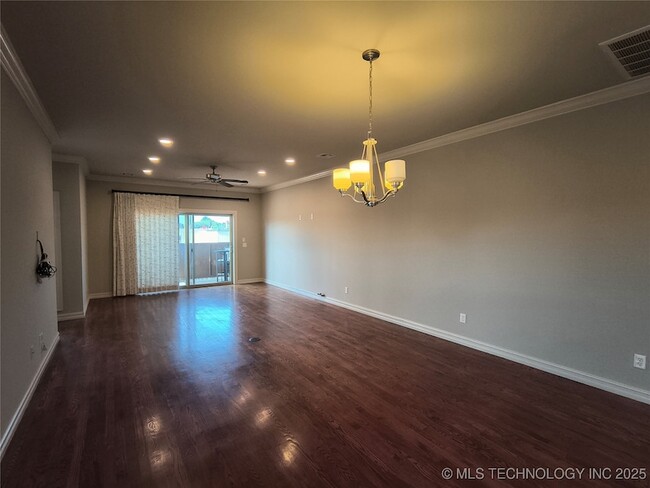 Photo - 1331 E 41st Pl