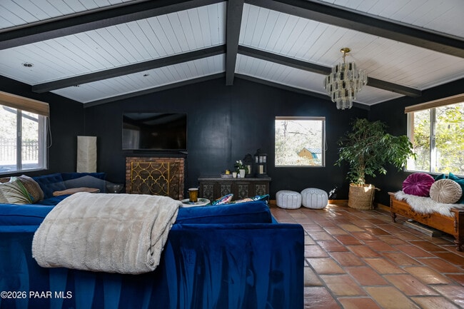 Photo - 372 Verde Ln