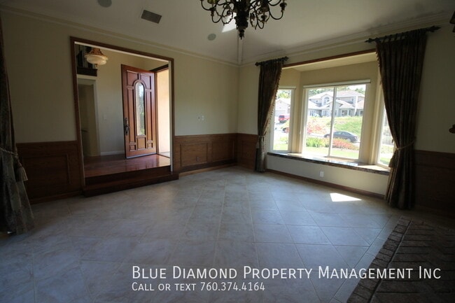 Photo - 3008 Azahar St