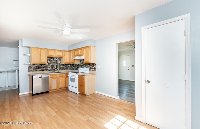 Photo - 120 Franklin Ave