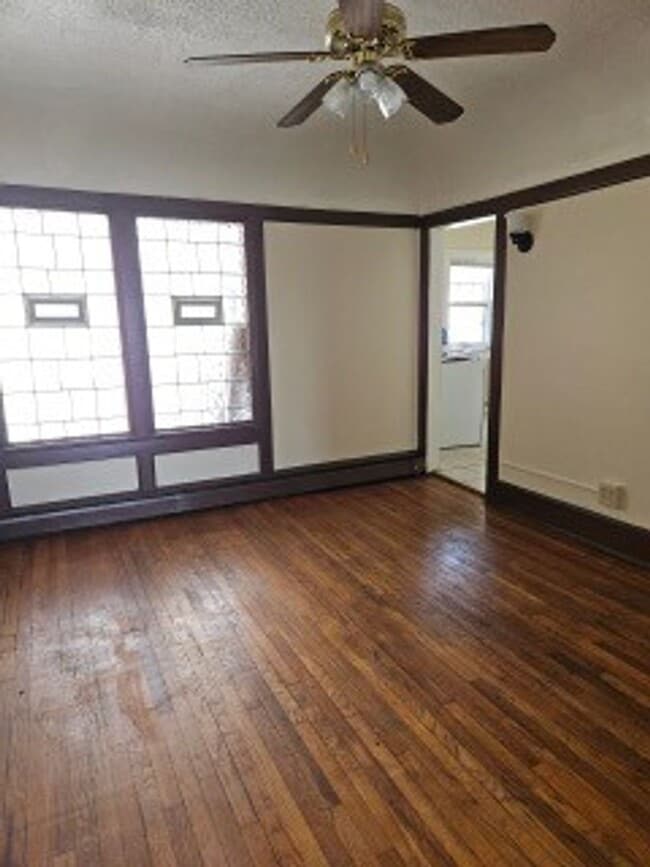 Photo - 2105 N 44th St Unit 2
