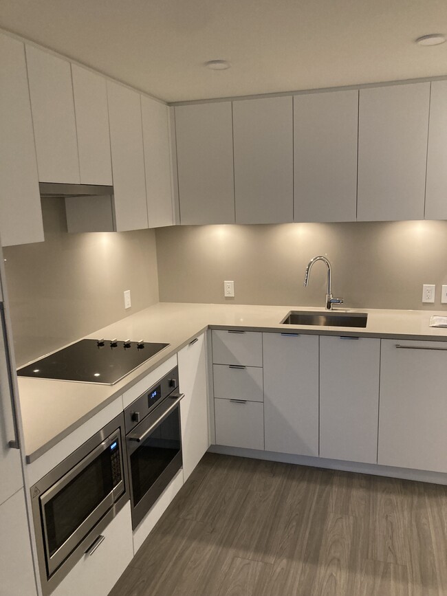 Photo - 13675 107A Av Unit 1908